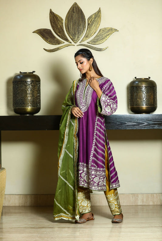 Gold aari-zari embroidered kurta in purple